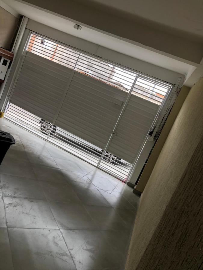 Hostel Quartos Com Banheiro Individual Perto Do Aeroporto Guarulhos Exterior photo